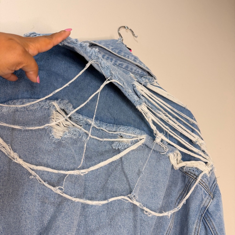 #163 SIGNATURE EIGHT Distressed Jacket PTP: 24.5" Oversized shredded Denim - Picture 12 of 12